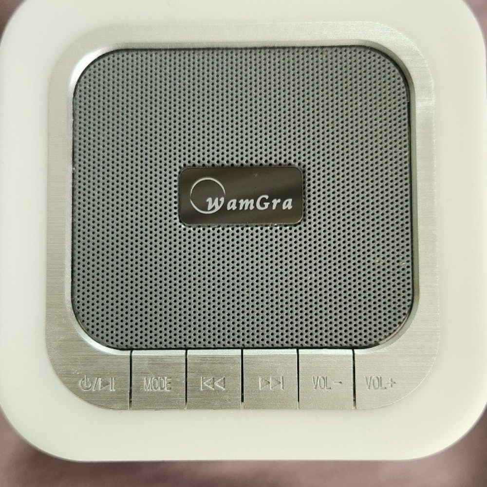 Wamgra Nigt Light and Portable Bluetooth Speaker. - Picture 2 of 5